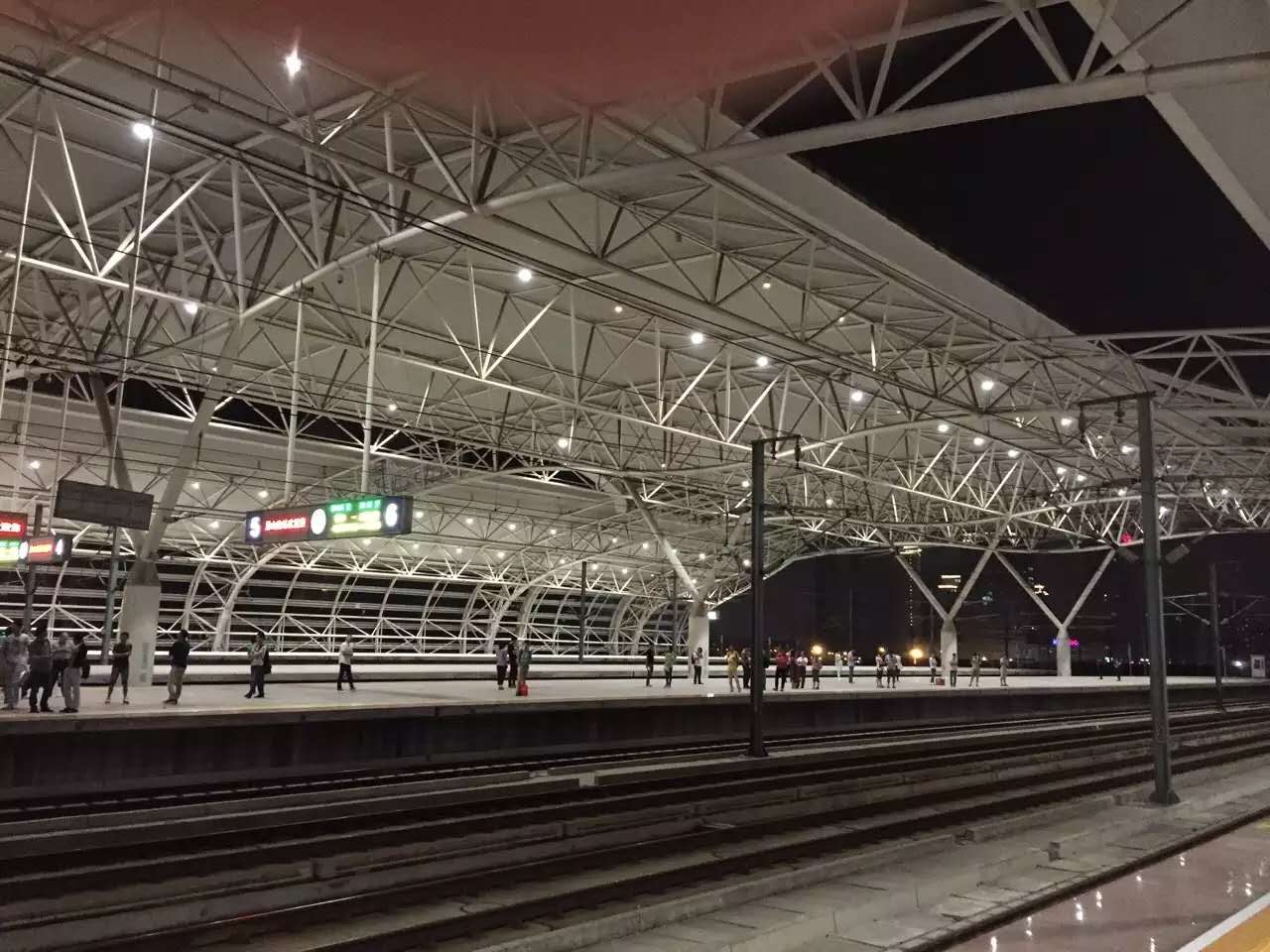 高鐵站3.jpg